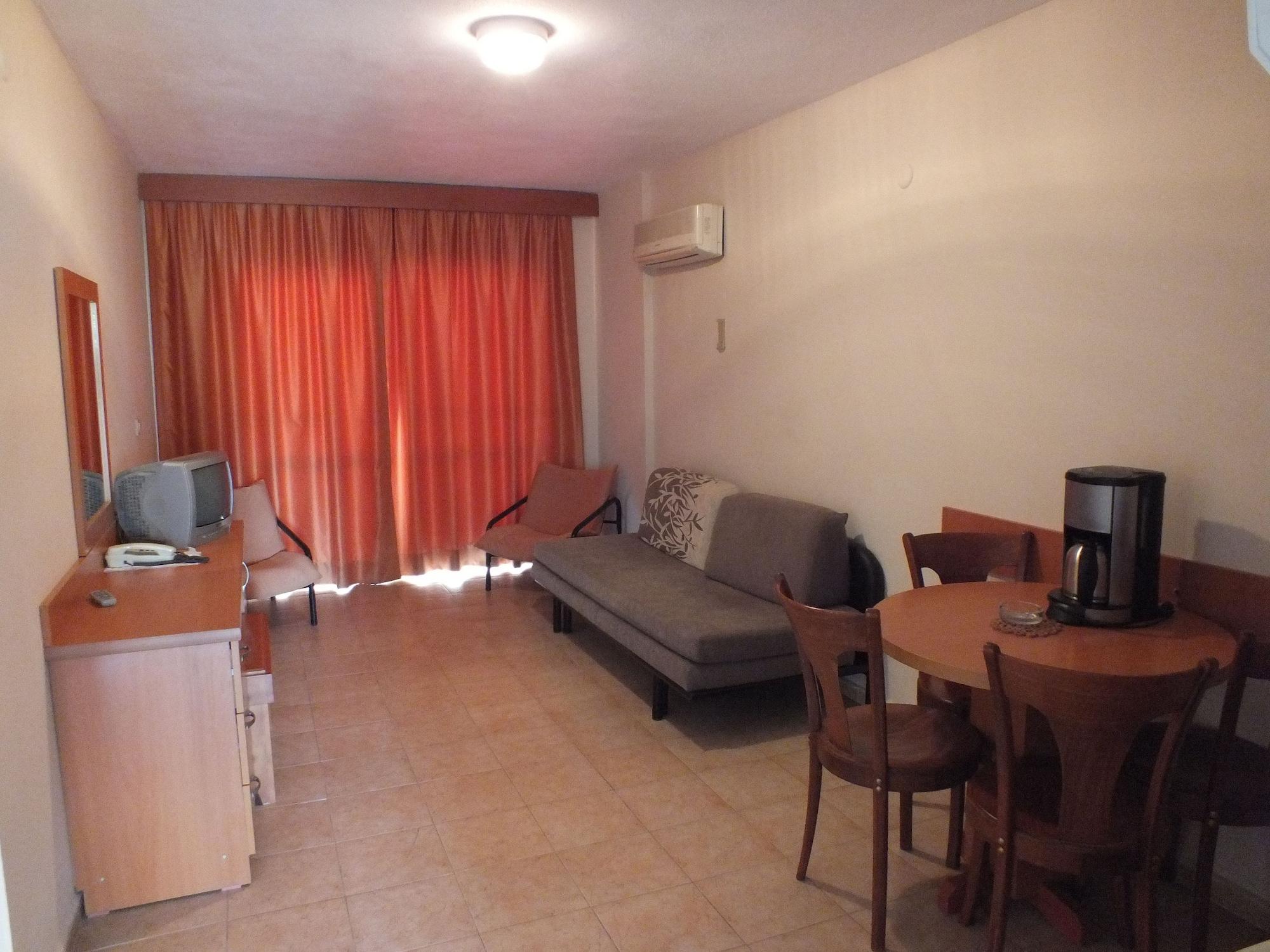 Tuntas Family Suites Kusadasi Bagian luar foto