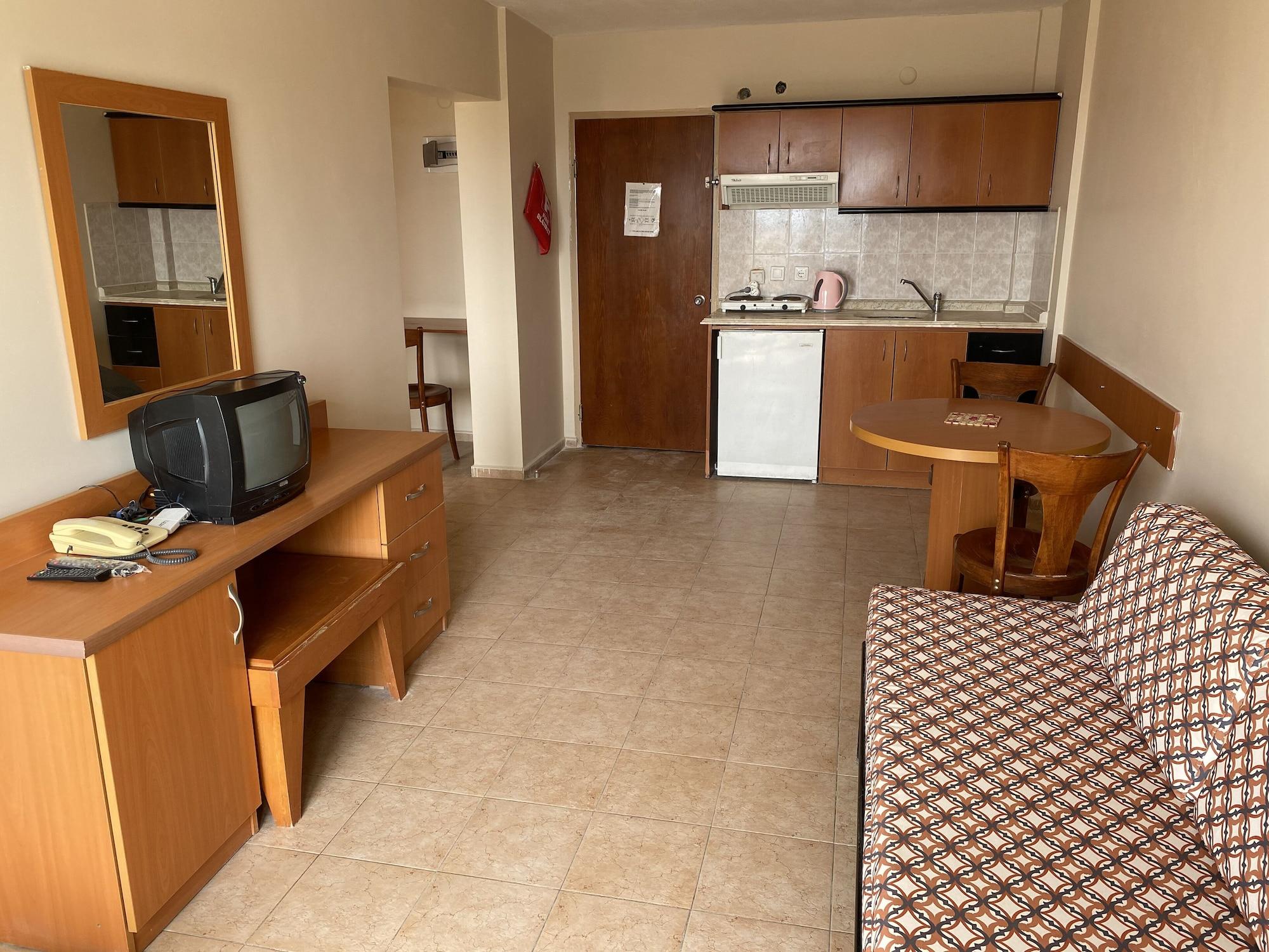 Tuntas Family Suites Kusadasi Bagian luar foto