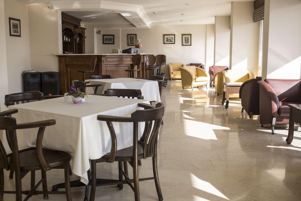 Tuntas Family Suites Kusadasi Bagian luar foto