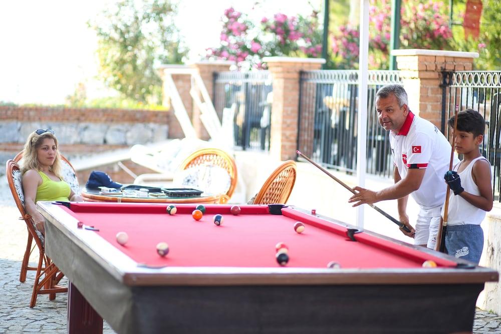 Tuntas Family Suites Kusadasi Bagian luar foto