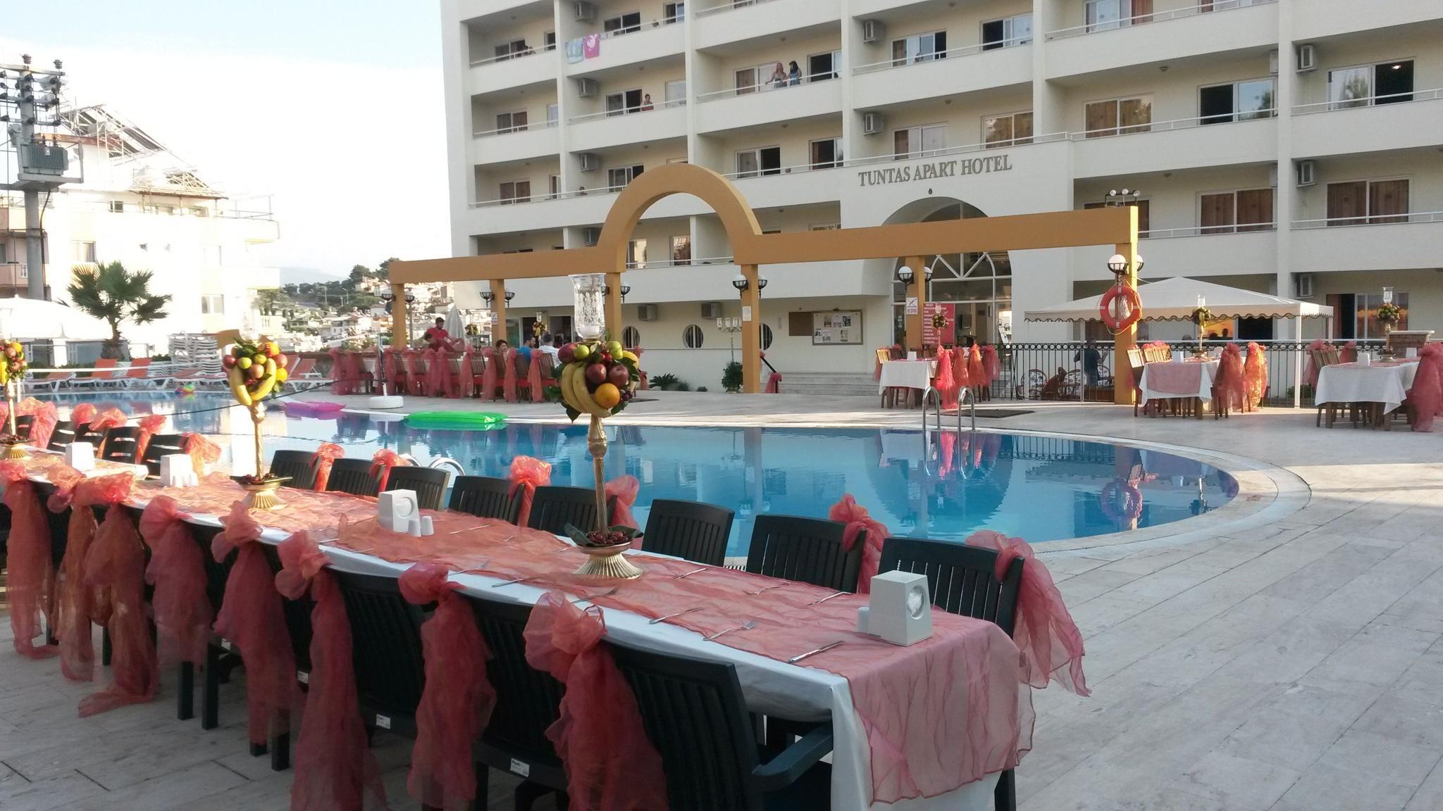 Tuntas Family Suites Kusadasi Bagian luar foto