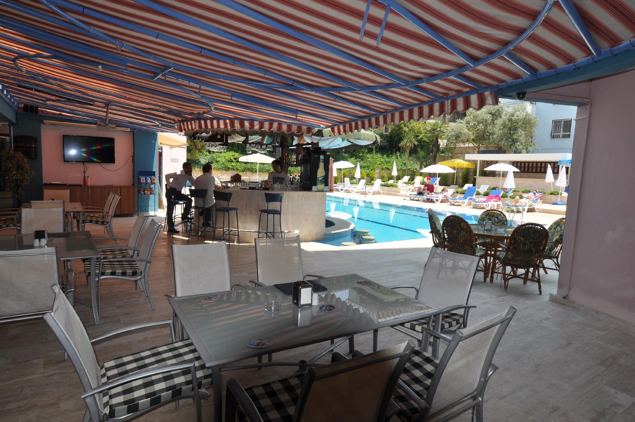 Tuntas Family Suites Kusadasi Bagian luar foto