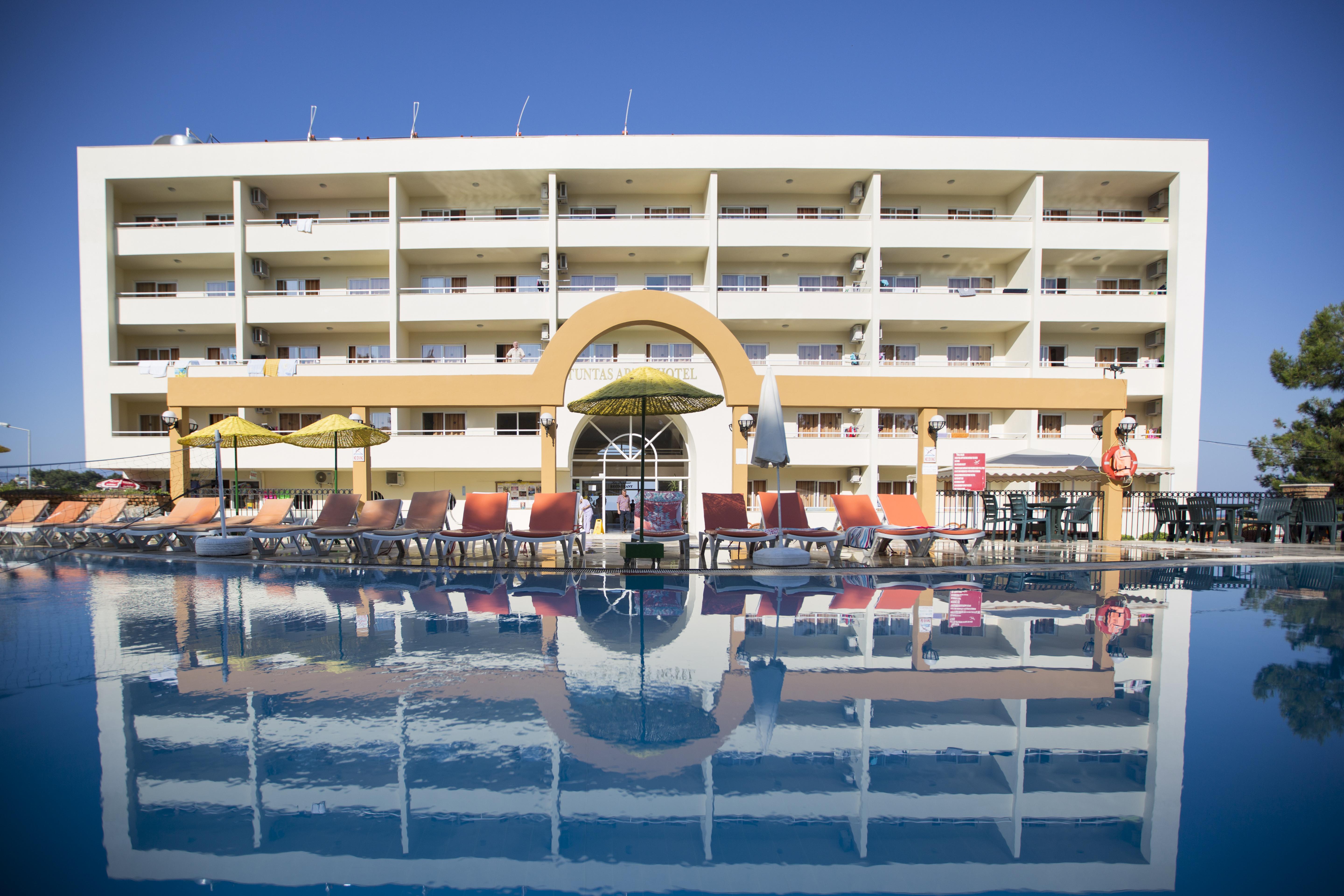 Tuntas Family Suites Kusadasi Bagian luar foto