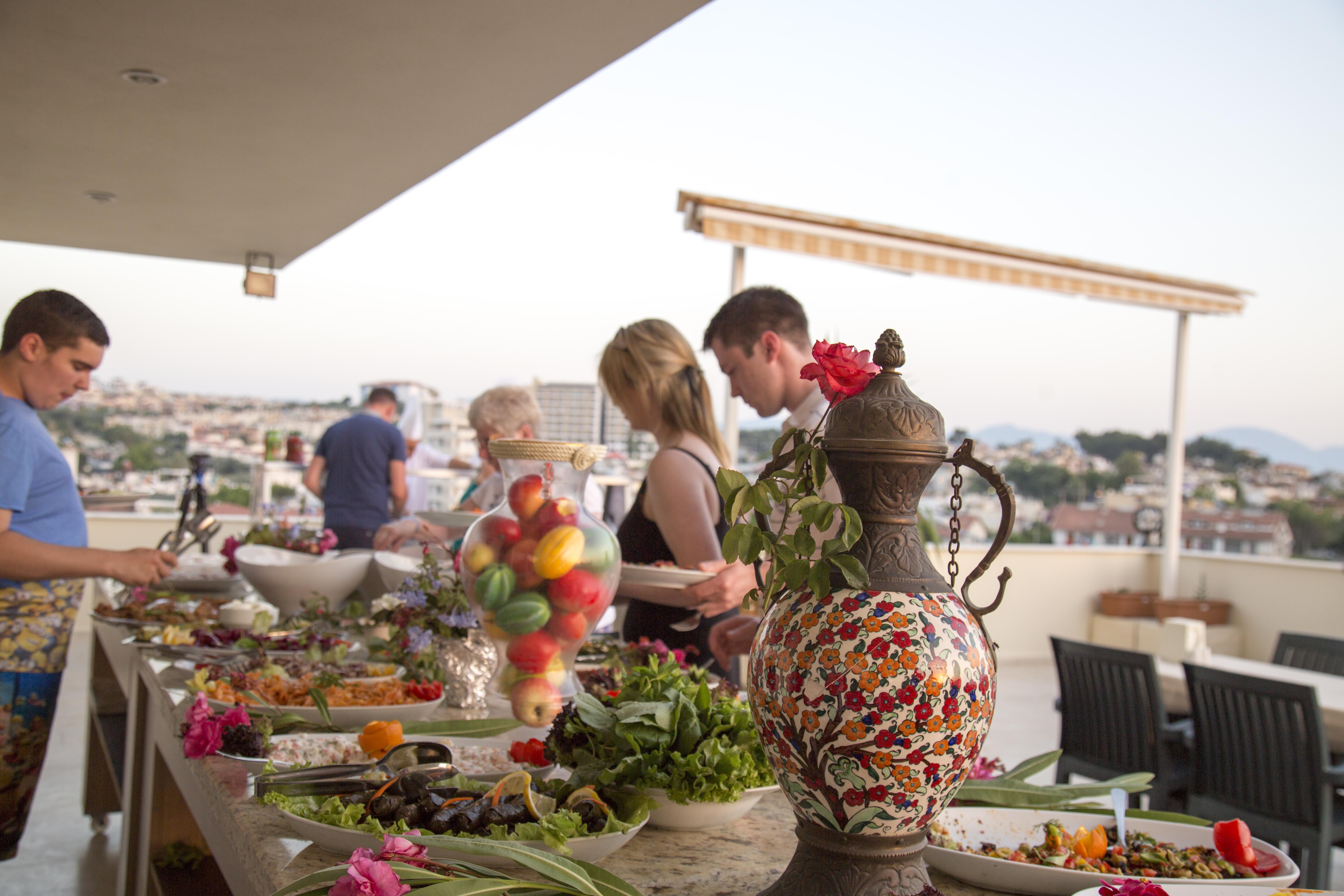 Tuntas Family Suites Kusadasi Bagian luar foto