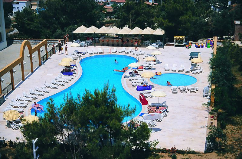 Tuntas Family Suites Kusadasi Bagian luar foto